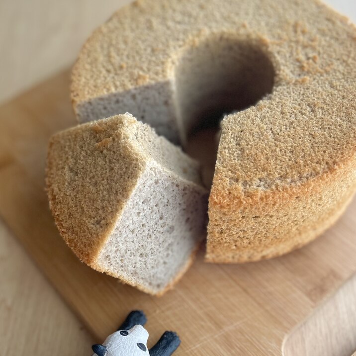 紫芋味のシフォンケーキ♡